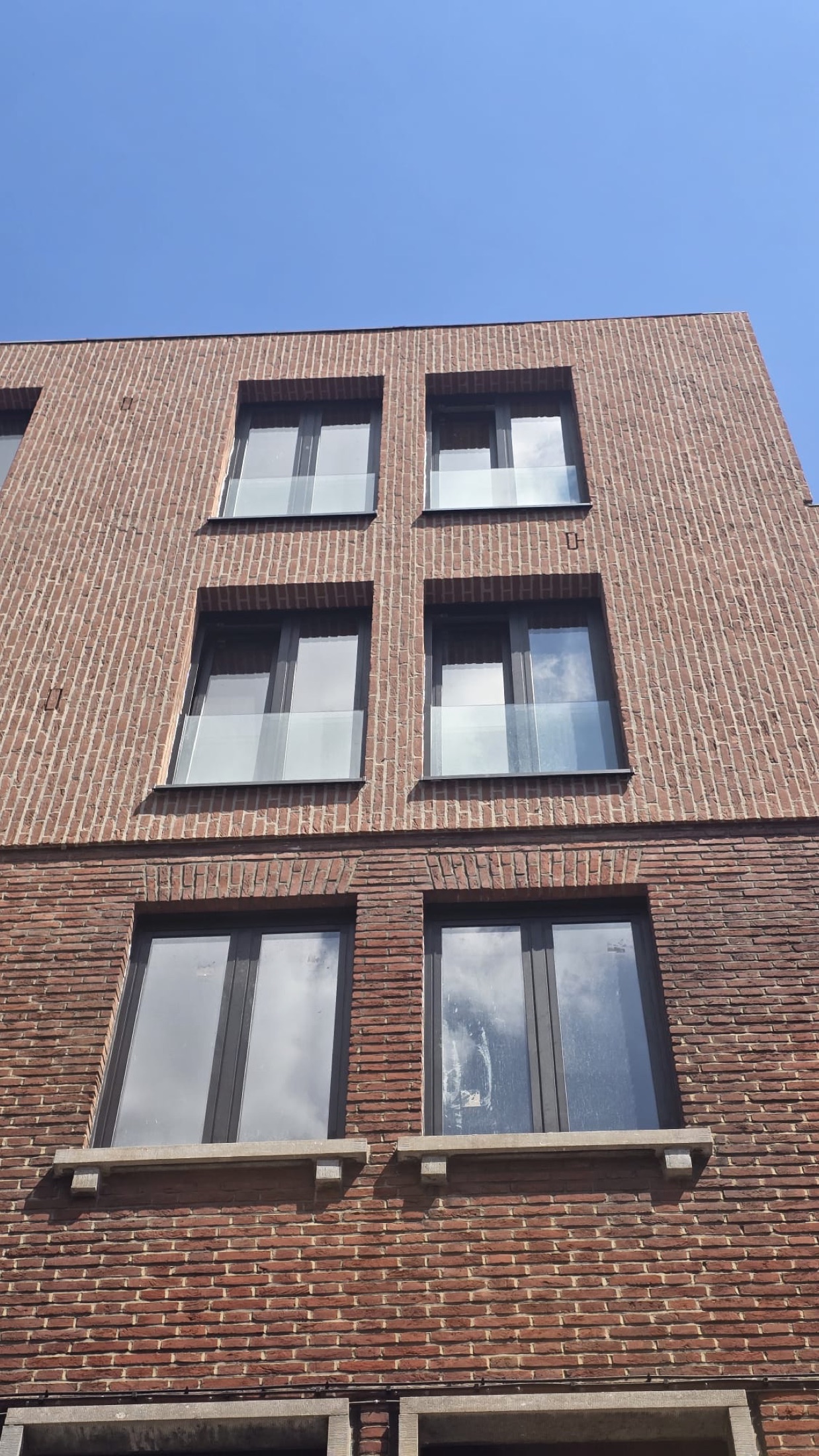 Aluminium ramen en deuren in Antwerpen (8)