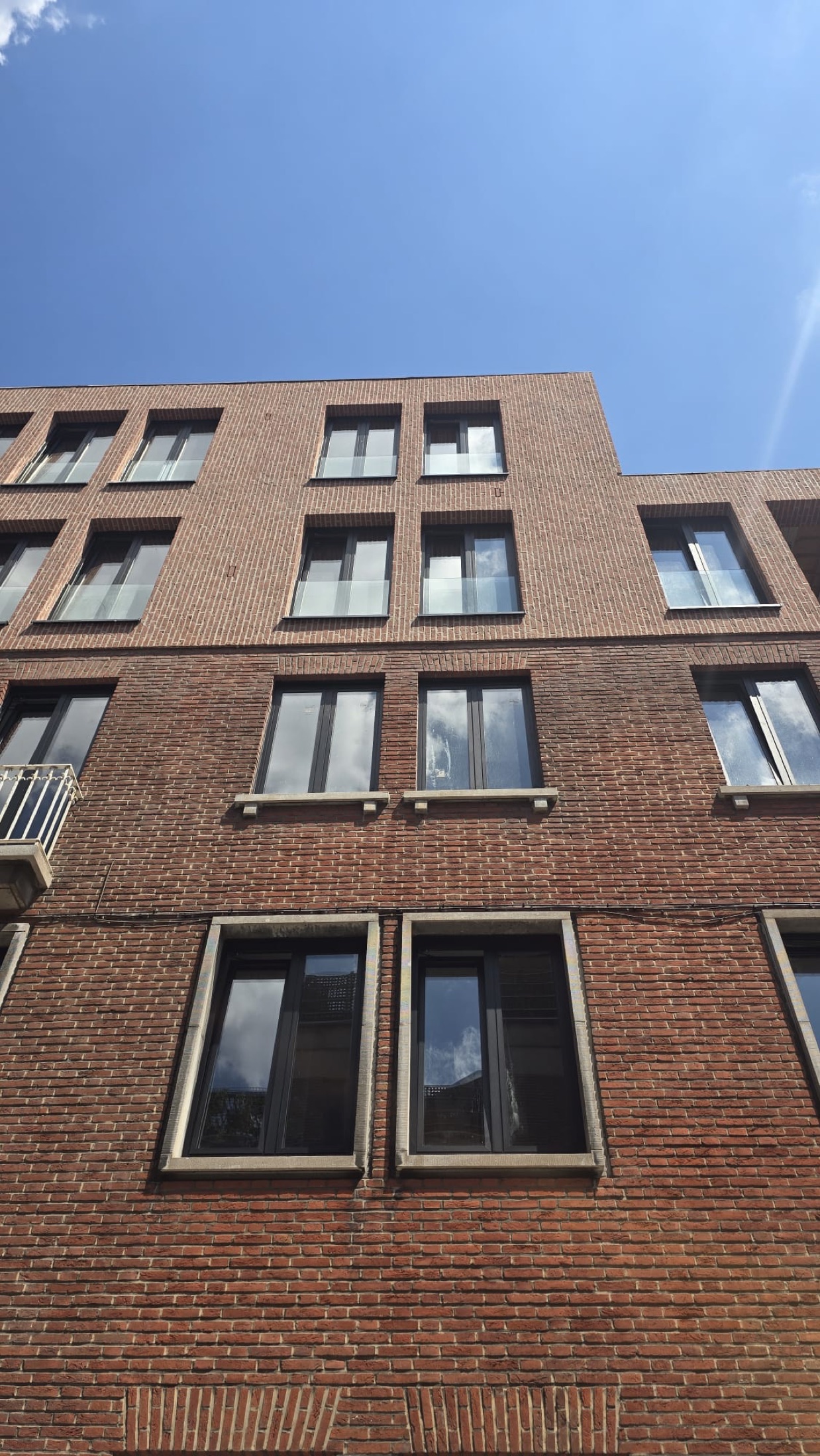 Aluminium ramen en deuren in Antwerpen (12)