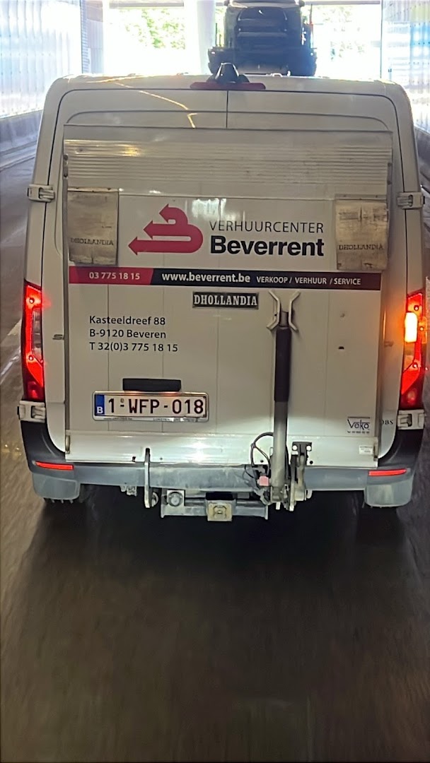 Foto van Beverrent Verhuur NV in Beveren-Kruibeke-Zwijndrecht — Verhuurbedrijf voor bouwapparatuur (foto 2)