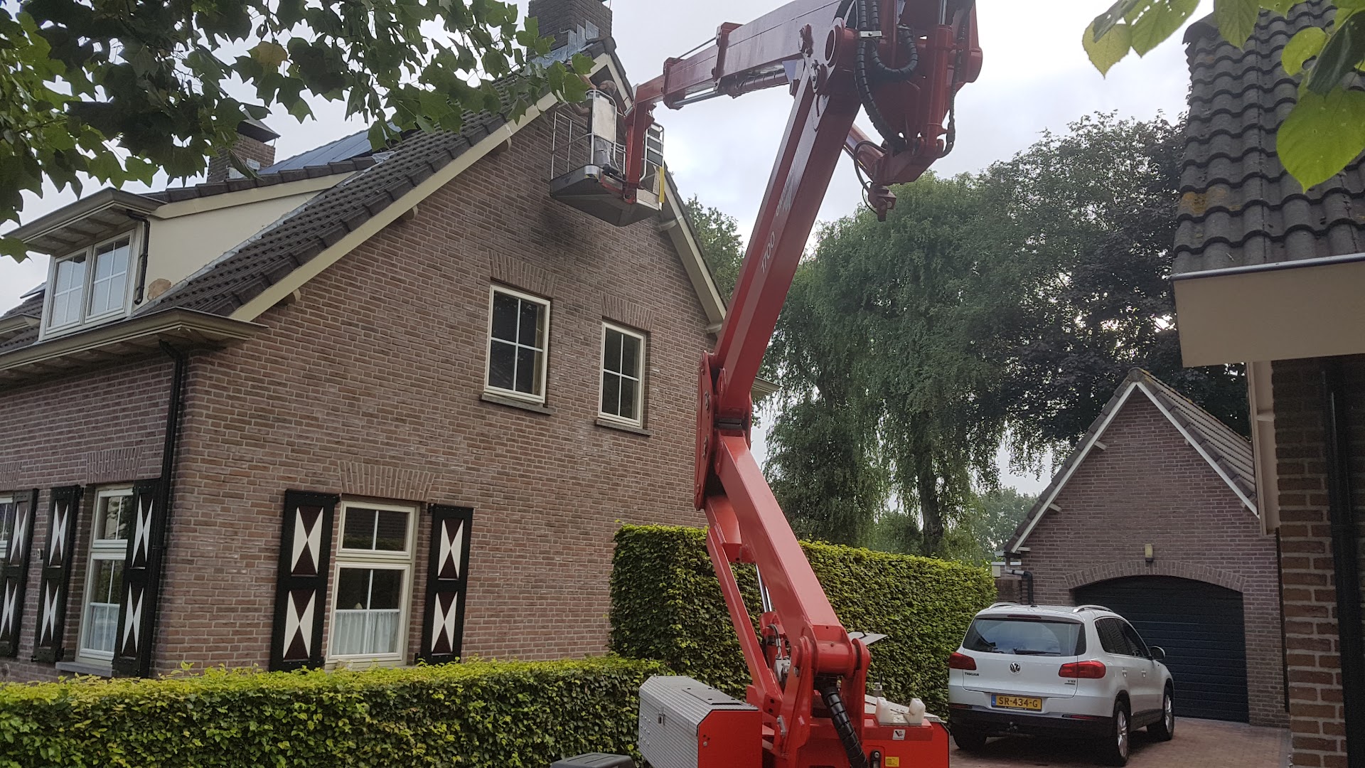 Foto van Fremat Steigerverhuur in Dongen — Verhuurbedrijf voor bouwapparatuur (foto 2)