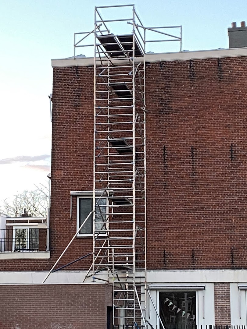 Foto van A+ Verhuur BV in Tilburg — Steigerverhuurbedrijf (foto 2)