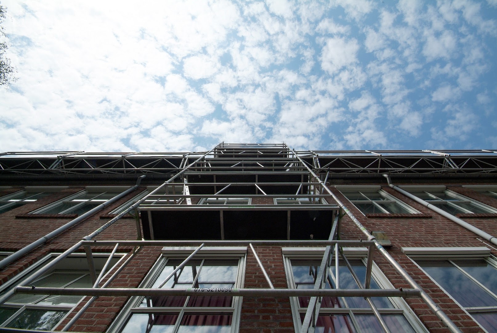 Foto van A+ Verhuur BV in Tilburg — Steigerverhuurbedrijf (foto 3)