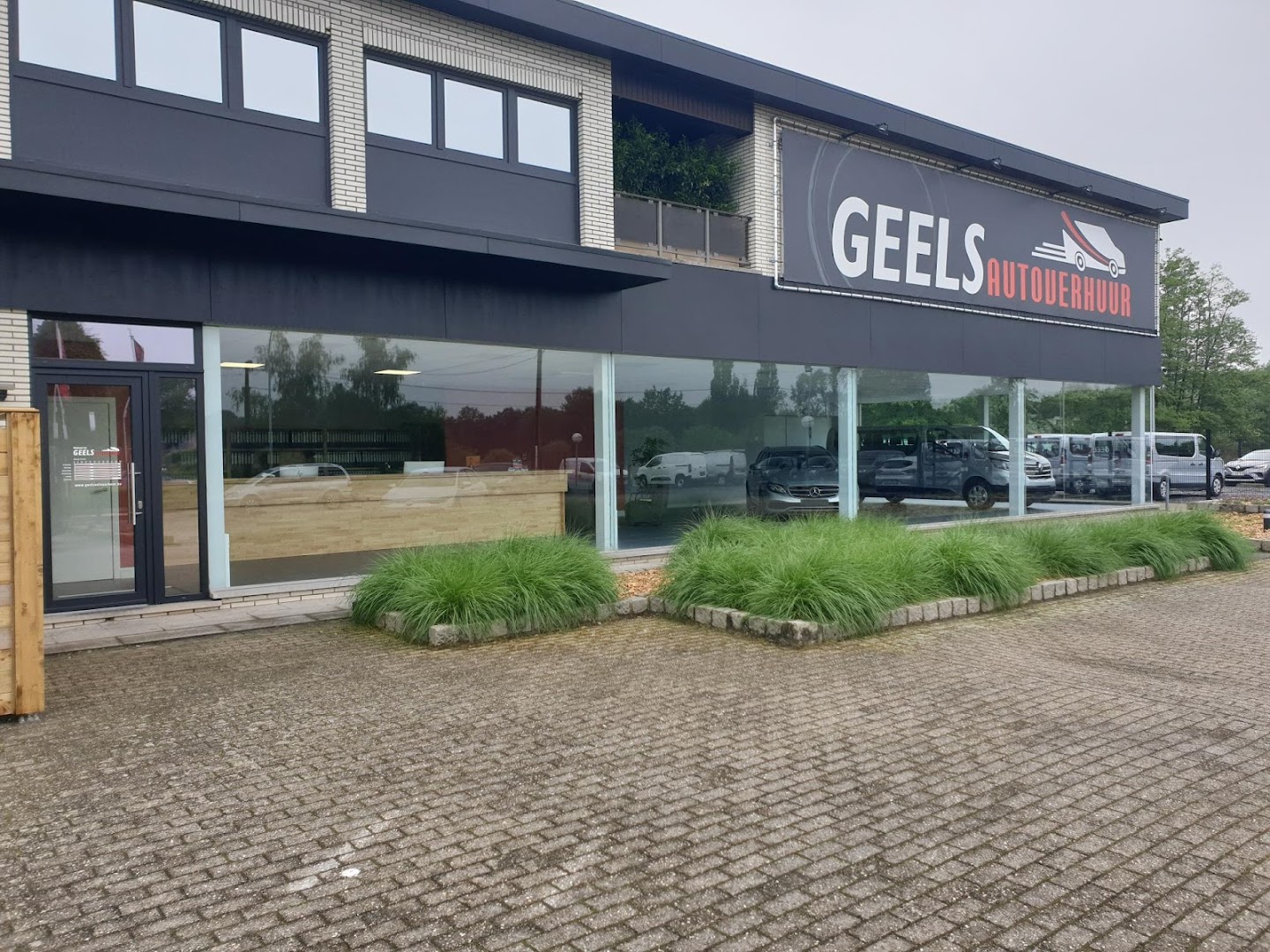 Foto van Geels autoverhuur in Geel — Verhuurbedrijf voor busjes en kleine vrachtwagens