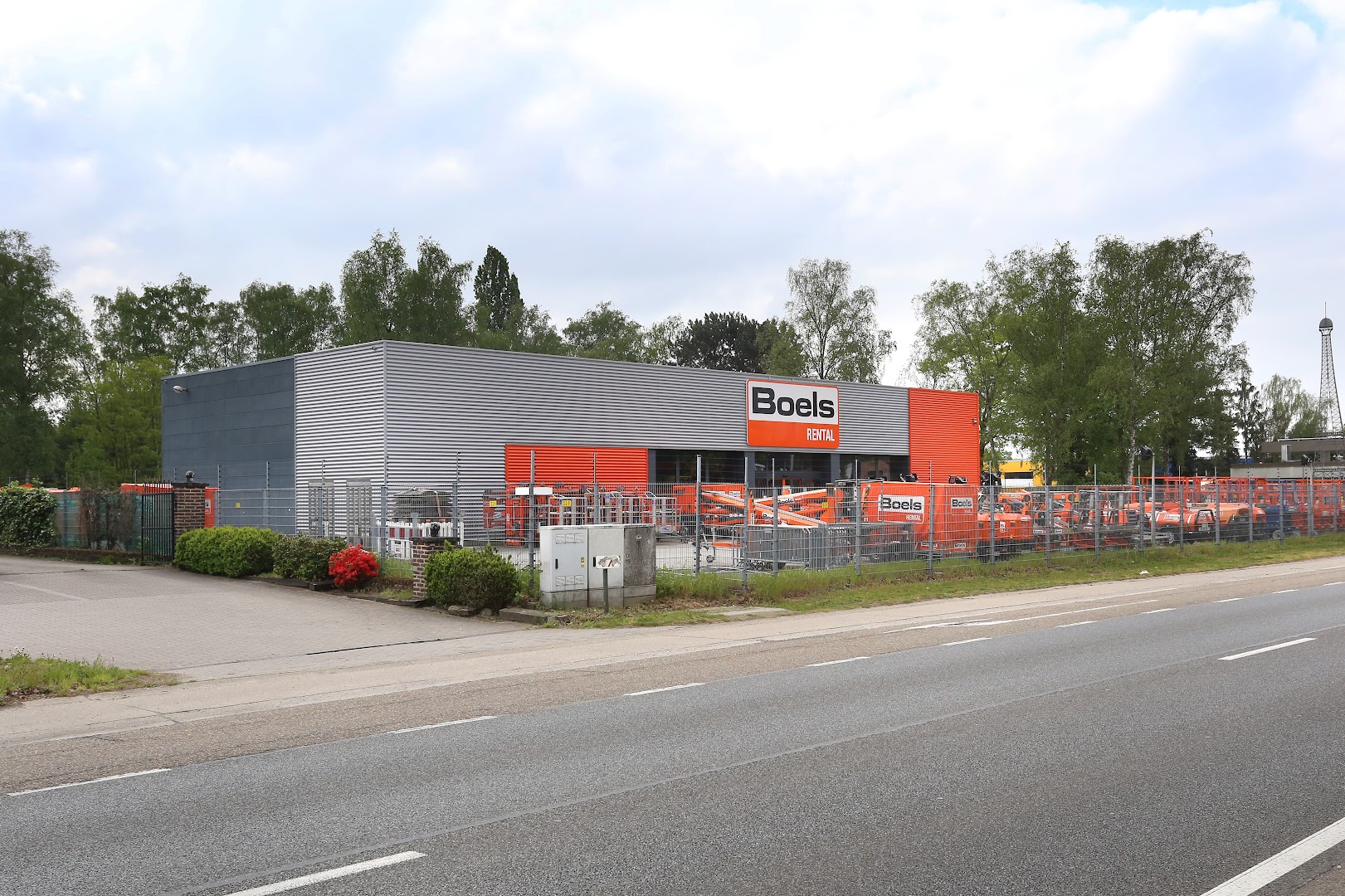 Foto van Boels Verhuur N.V. Hasselt - Kiewit in Hasselt — Verhuurbedrijf van bouwmachines
