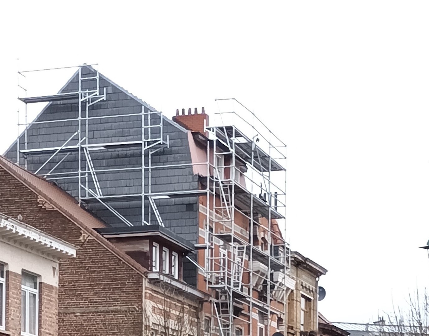 Foto van Charle in Hoeilaart — Steigerverhuurbedrijf