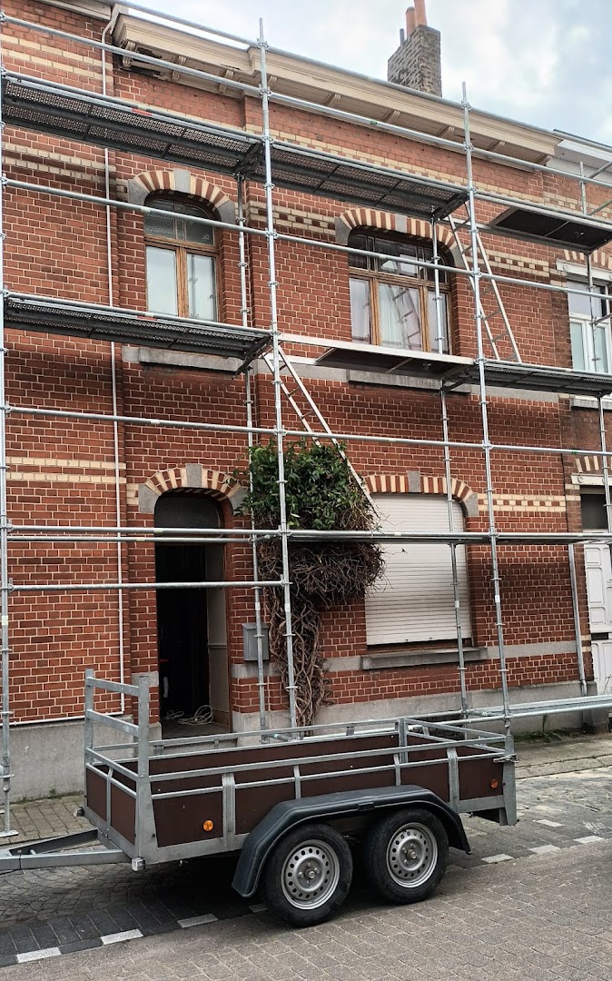 Foto van Charle in Hoeilaart — Steigerverhuurbedrijf (foto 2)