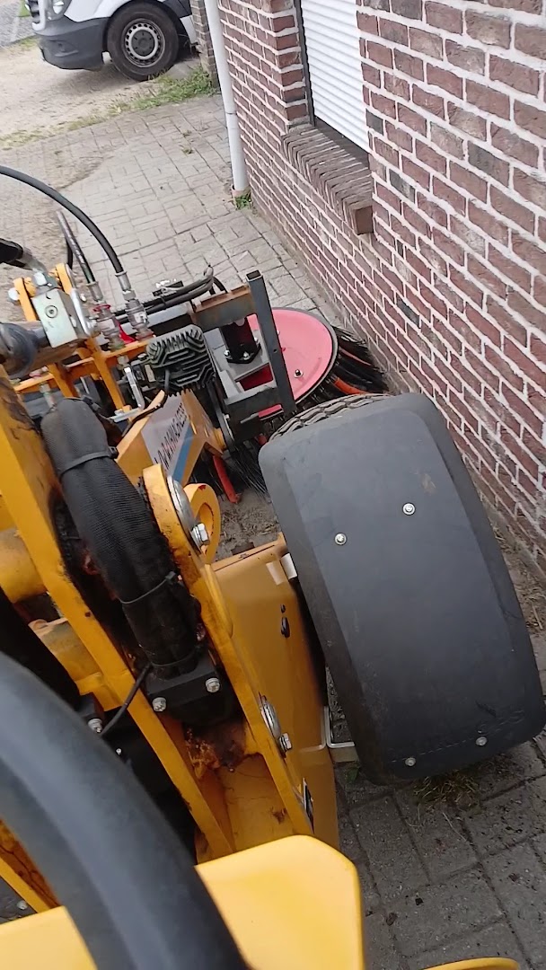 Foto van VH Machines in Olen — Verhuurbedrijf van bouwmachines (foto 2)