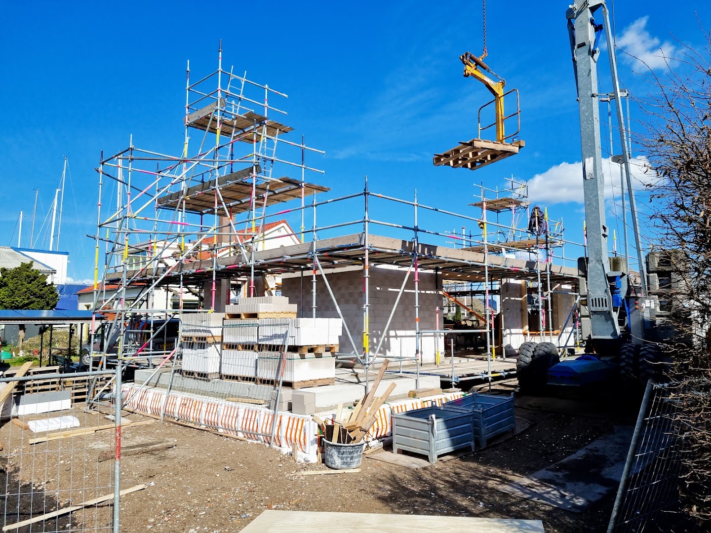 Foto van Zeilstra Steigers in Hellevoetsluis — Bouwbedrijf (foto 3)