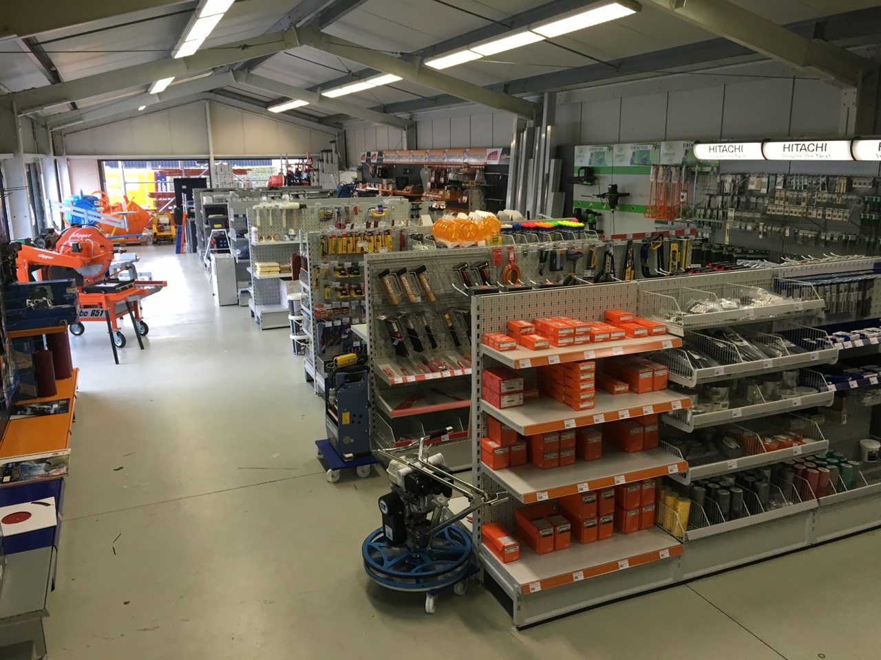 Foto van Intermat Eeklo in Eeklo — Leverancier van bouwmachines