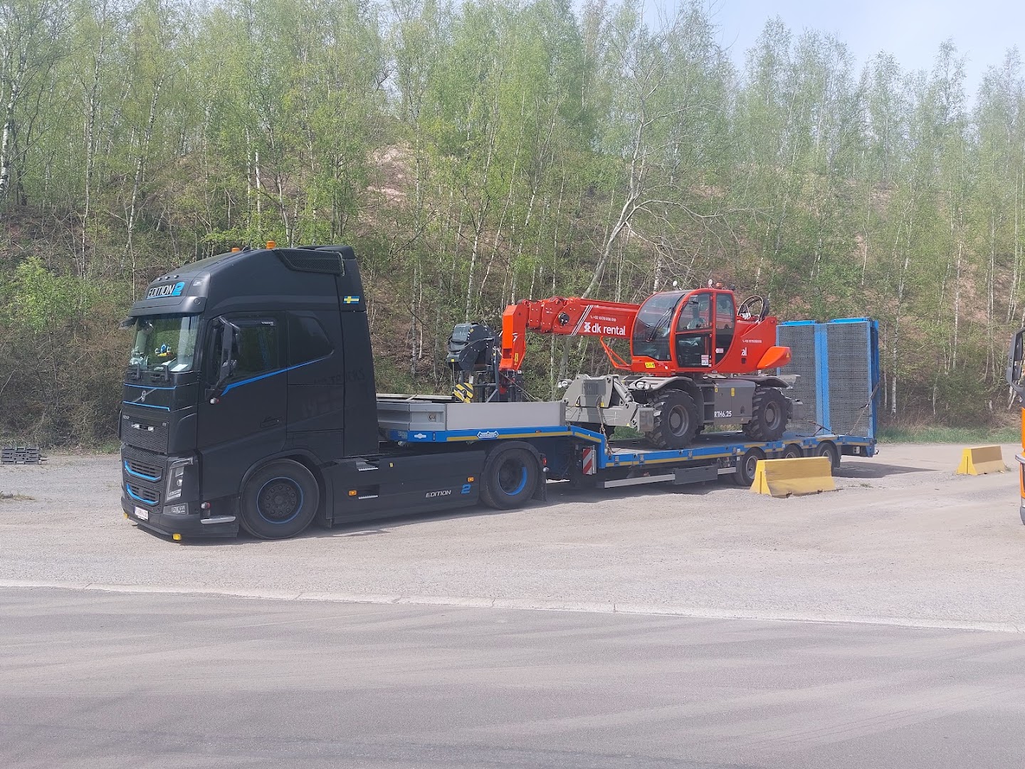 Foto van Loxam Access Waregem in Waregem — Verhuurbedrijf voor bouwapparatuur