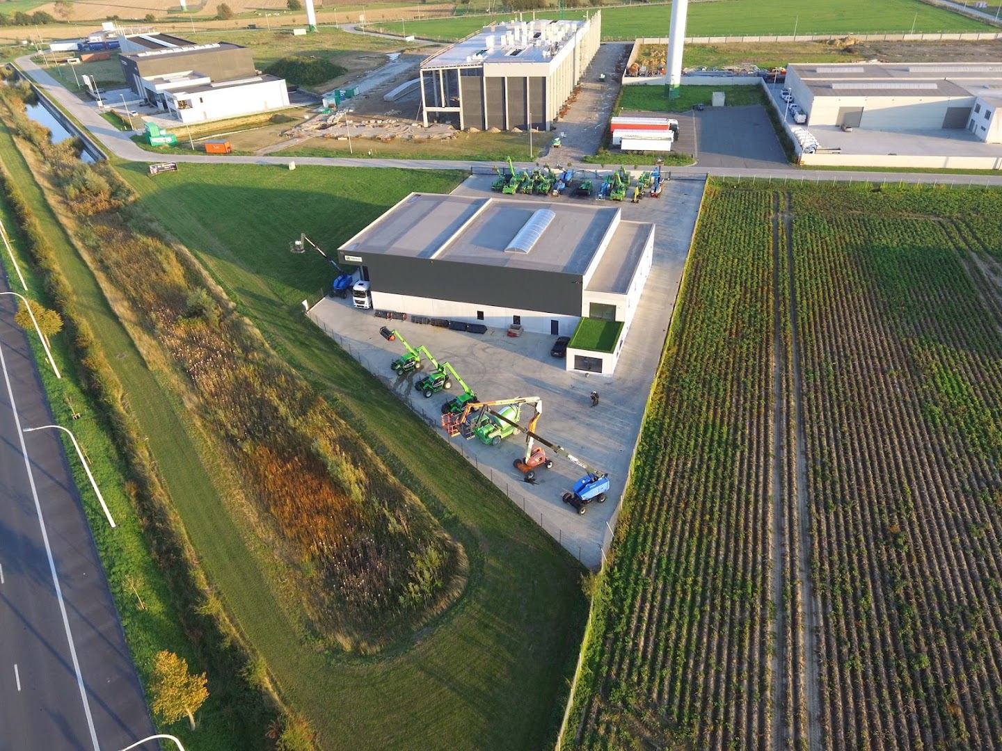 Foto van BV Vanryckeghem in Poperinge — Kraanverhuurbedrijf (foto 2)