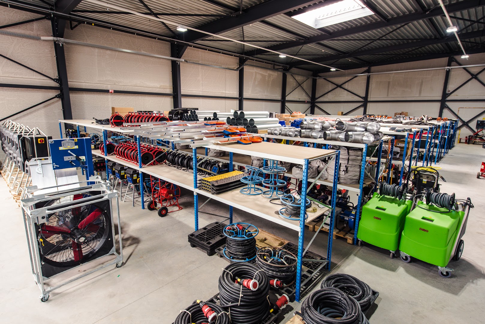 Foto van Euro Rent Machineverhuur - Sint-Niklaas in Sint-Niklaas — Bouwmachineverhuur (foto 3)