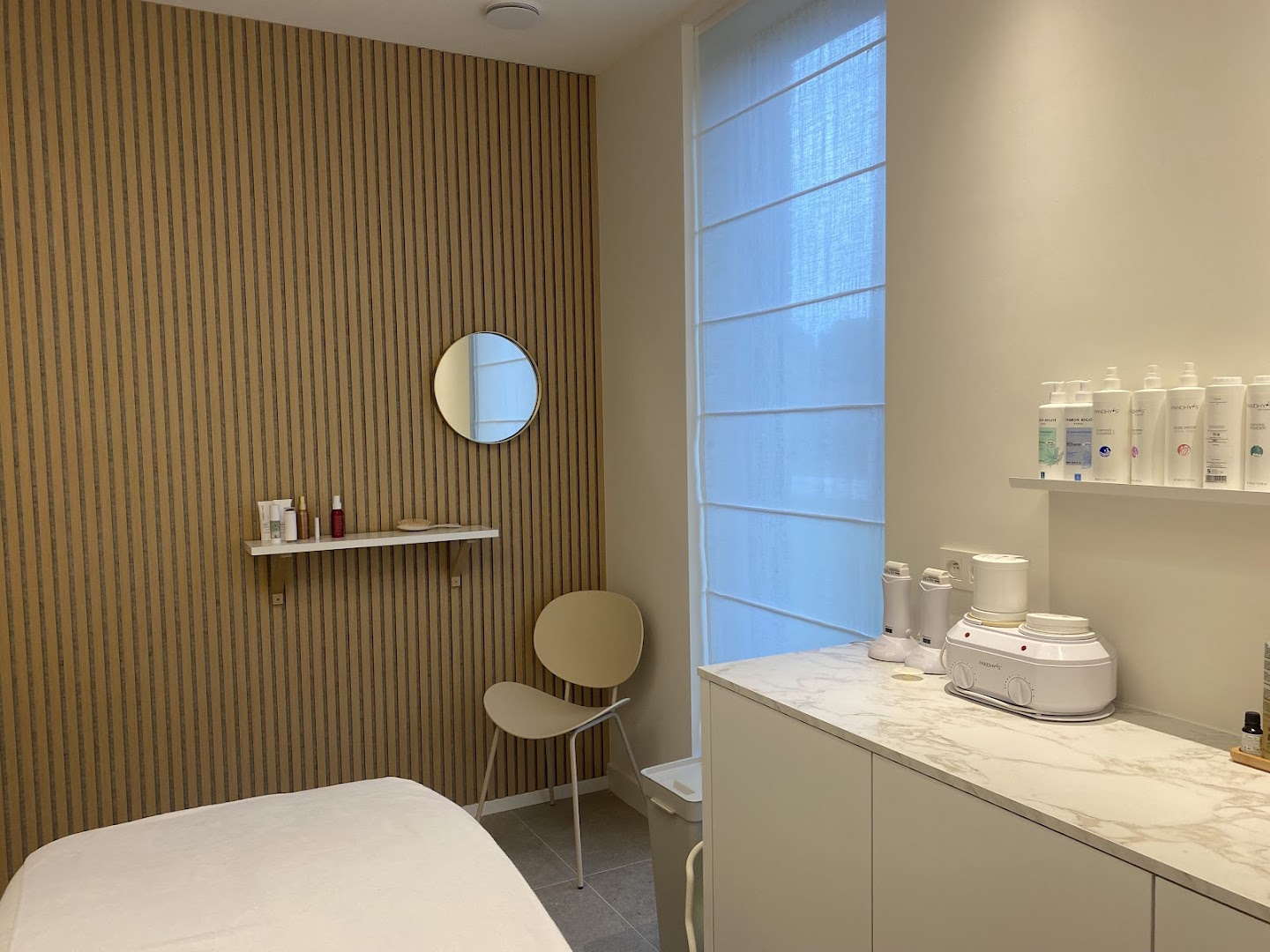 Foto van Atrium Skincare Instituut in Vosselaar — Schoonheidssalon (foto 1)