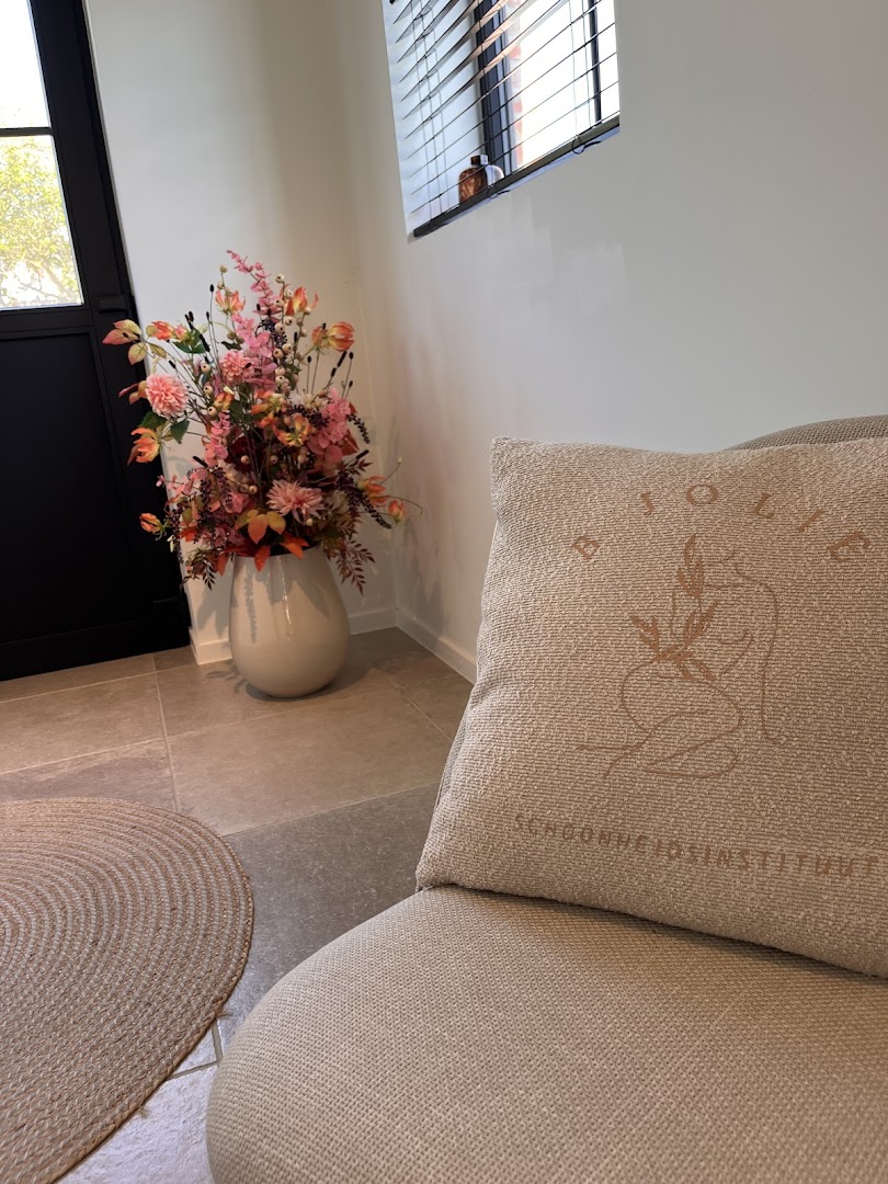 Foto van B Jolie in Brakel — Schoonheidssalon (foto 2)