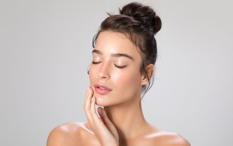 Foto van BEAUTY BY SERPIL : Laserontharing, huidverbetering, lash lift, browlift, hennabrows in Zele — Schoonheidsspecialist (foto 1)