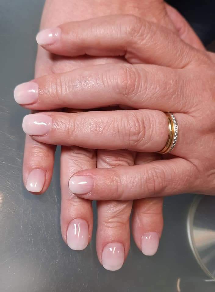 Foto van Beautysalon Agnetha in Ronse — Schoonheidssalon (foto 1)