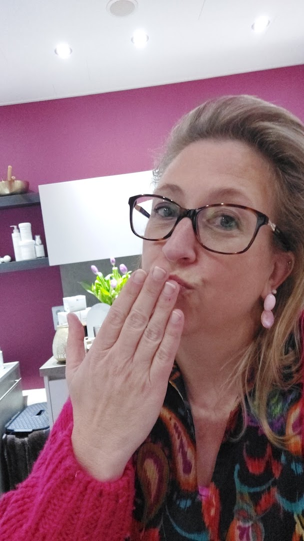 Foto van Beautysalon Agnetha in Ronse — Schoonheidssalon (foto 2)