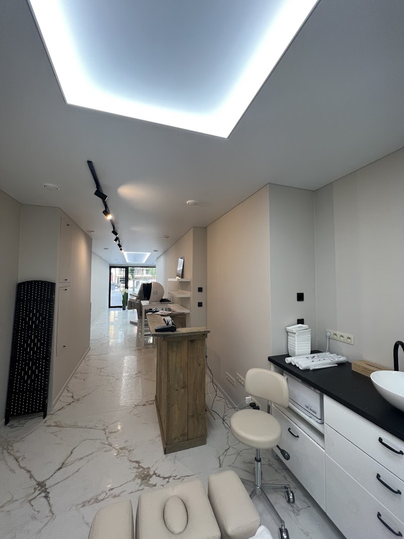 Foto van Beautysalon Élégance in Oostende — Cosmeticabranche (foto 3)