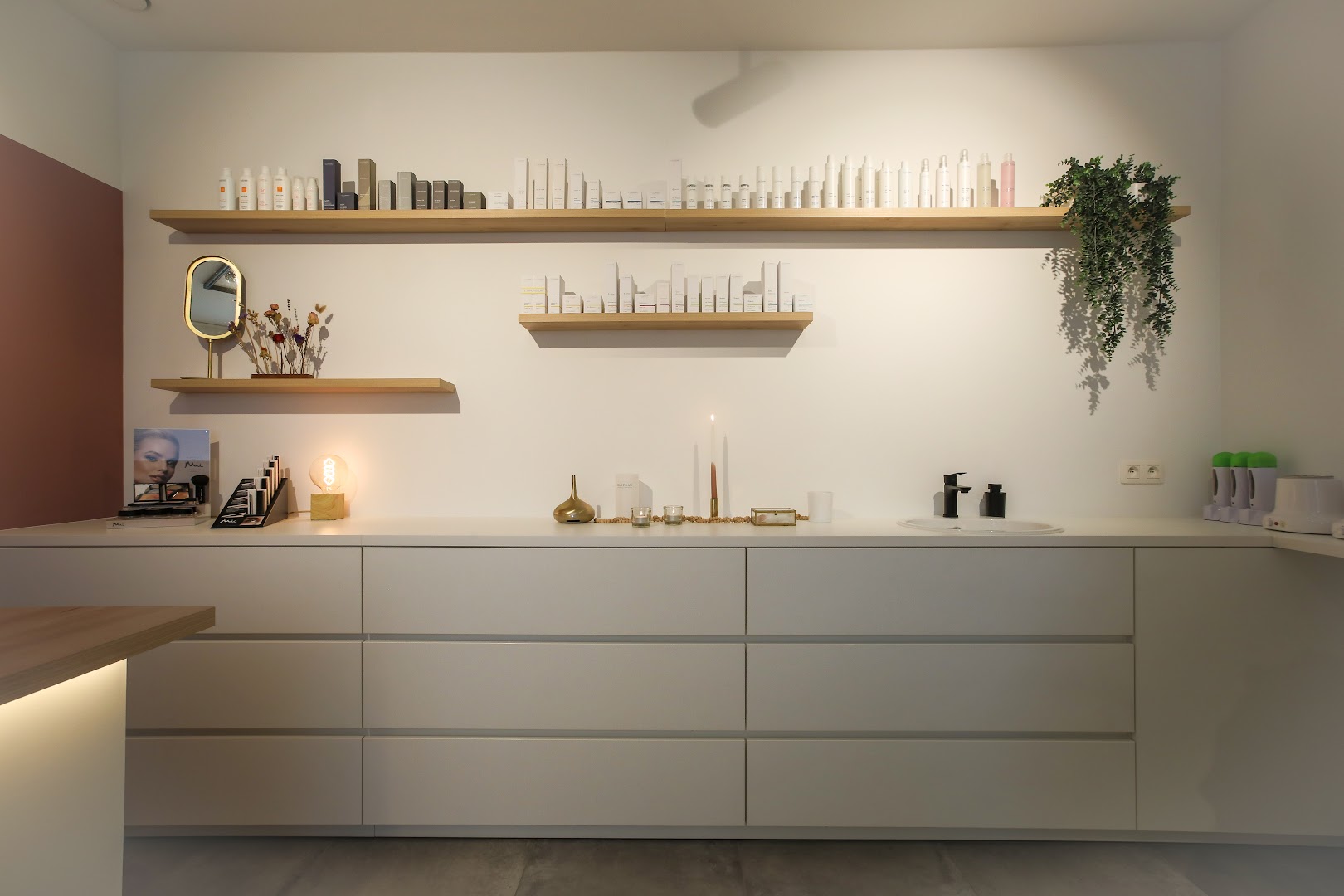 Foto van Beautysalon Koozi in Kinrooi — Schoonheidssalon (foto 1)