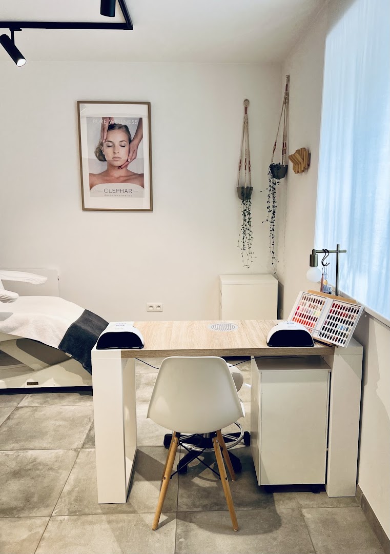 Foto van Beautysalon Koozi in Kinrooi — Schoonheidssalon (foto 3)