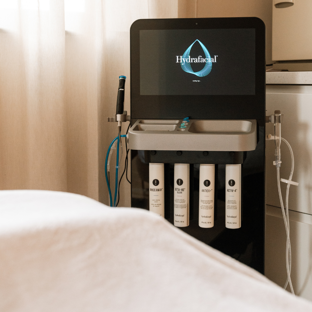 Foto van Bo De Bock | Instituut voor huidverbetering - Hydrafacial & Bridalmake-up in Beveren-Kruibeke-Zwijndrecht — Huidverzorgingskliniek (foto 3)