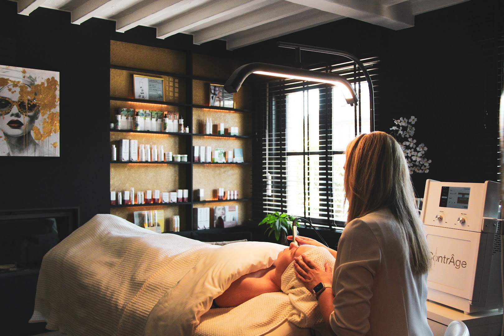Foto van C-skin in Waasmunster — Schoonheidsspecialist (foto 1)