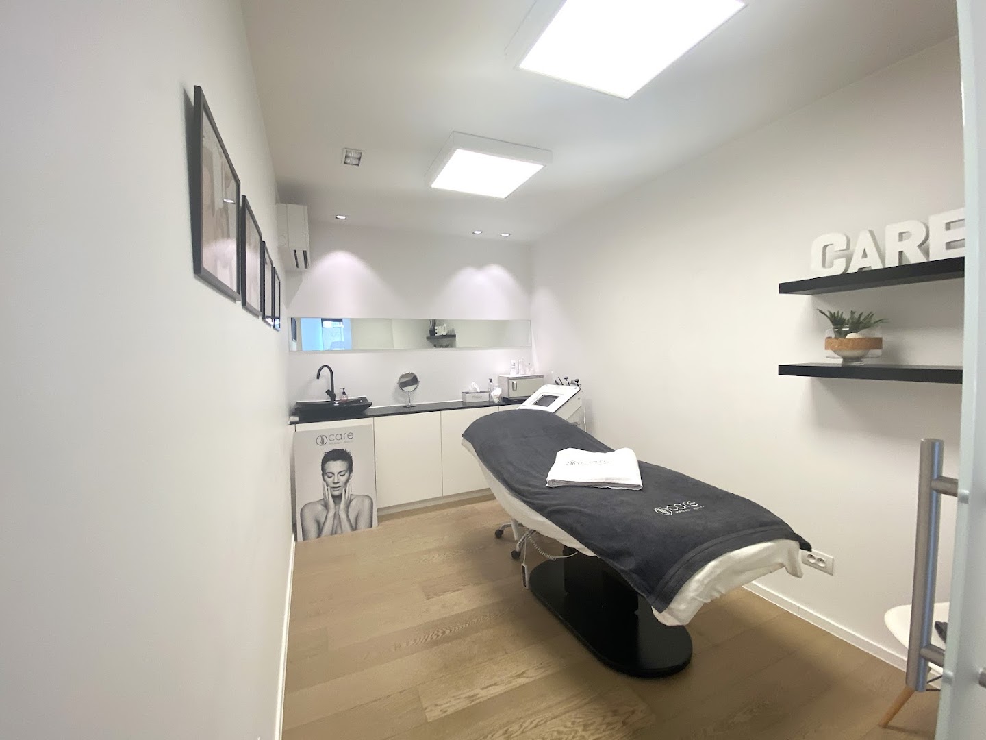 Foto van Care Beauty Center - Schoonheidssalon Harelbeke in Harelbeke — Schoonheidssalon (foto 2)