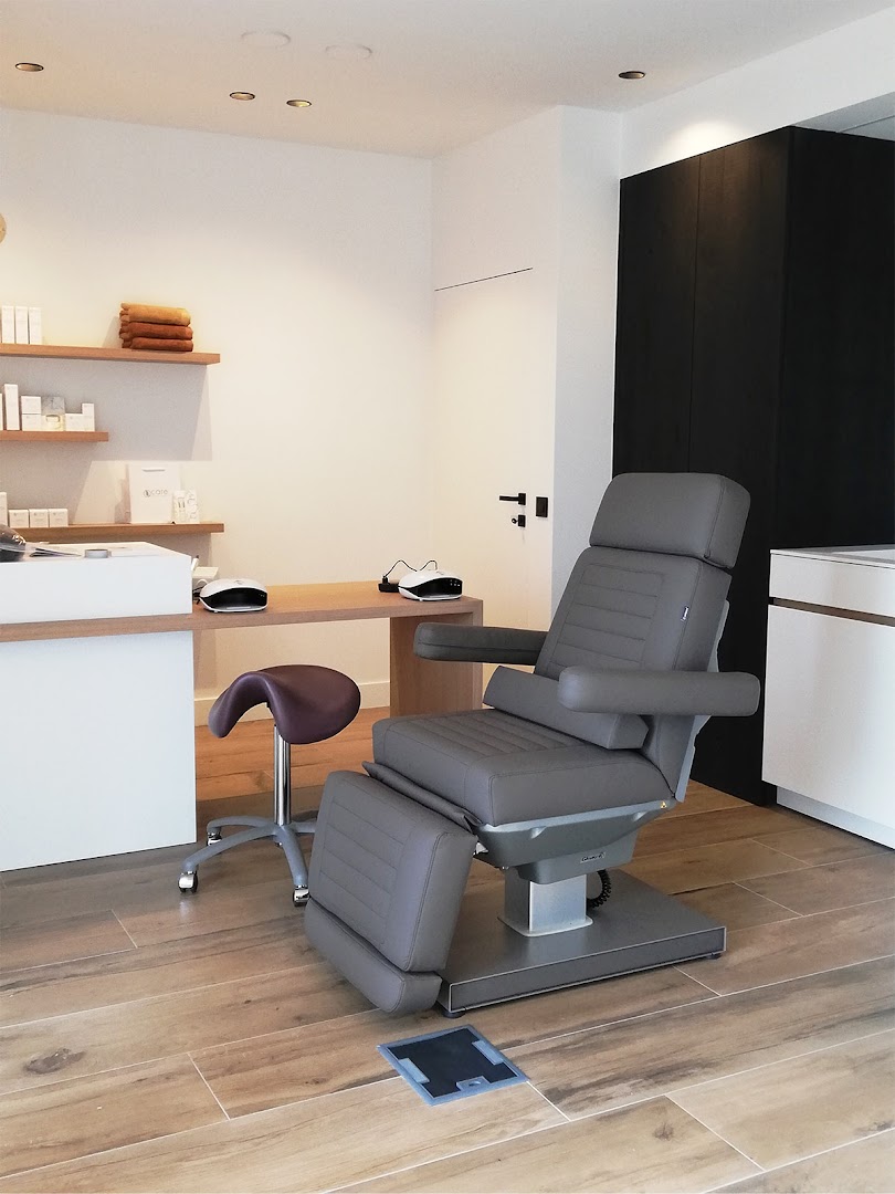 Foto van Care Beauty Center - Schoonheidssalon Pepingen in Pepingen — Schoonheidsspecialist (foto 2)