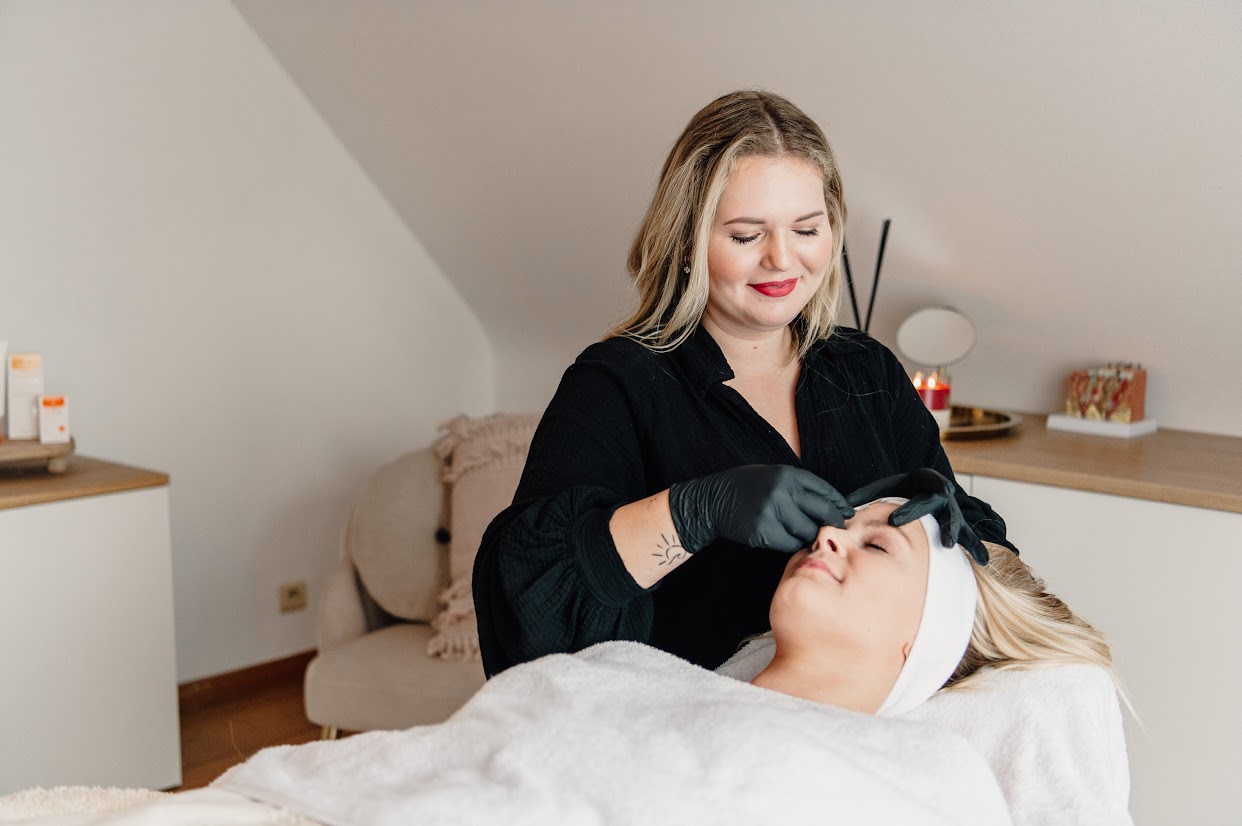 Foto van CHIQUE by Chiara in Essen — Schoonheidssalon (foto 1)