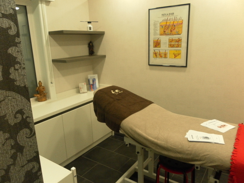 Foto van Eye Line in Dendermonde — Schoonheidssalon (foto 1)