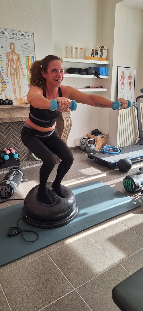 Foto van fit & vitaal met Cinthia in Sint-Laureins — Personal trainer (foto 2)