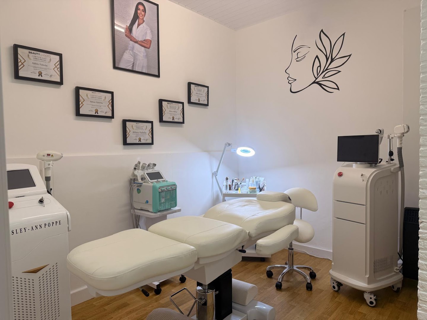 Foto van Flora Beauty in Mortsel — Schoonheidssalon (foto 3)