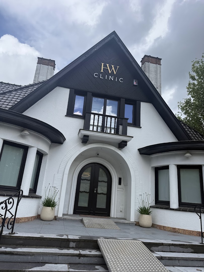 Foto van Hw Clinic Brugge l Tattoo verwijdering l Laser ontharing l Hydrafacial l Skinpen l Cryolipolyse l Massages in Brugge — Schoonheidssalon (foto 1)