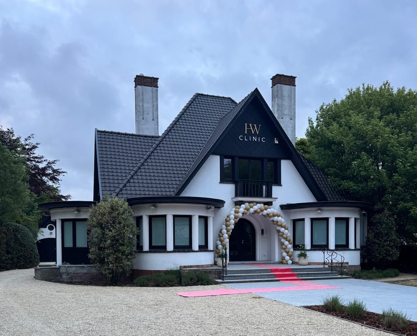 Foto van Hw Clinic Brugge l Tattoo verwijdering l Laser ontharing l Hydrafacial l Skinpen l Cryolipolyse l Massages in Brugge — Schoonheidssalon (foto 3)