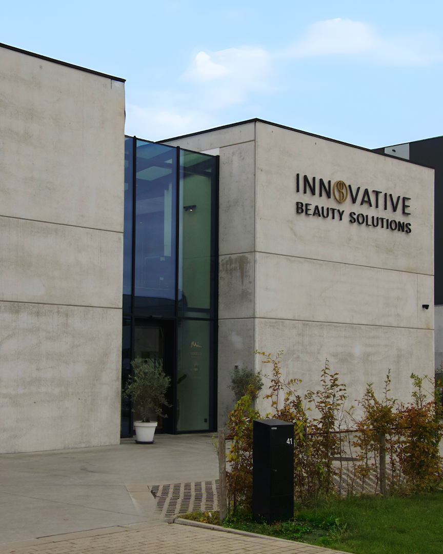 Foto van Innovative Beauty Solutions in Roeselare — Cosmeticabranche (foto 1)