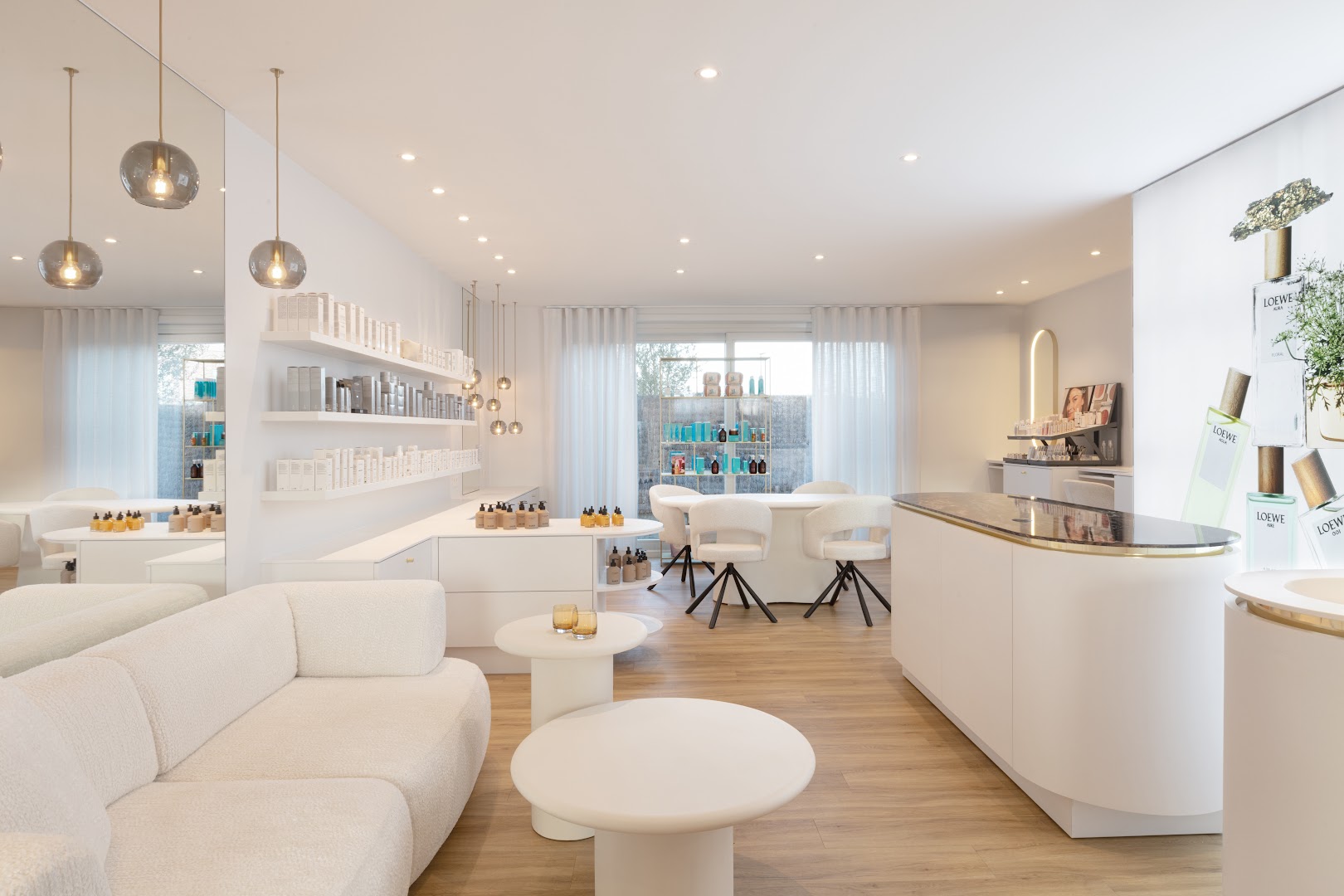 Foto van La Vie D'Or Parfumerie & Schoonheidsinstituut in Harelbeke — Schoonheidssalon (foto 2)