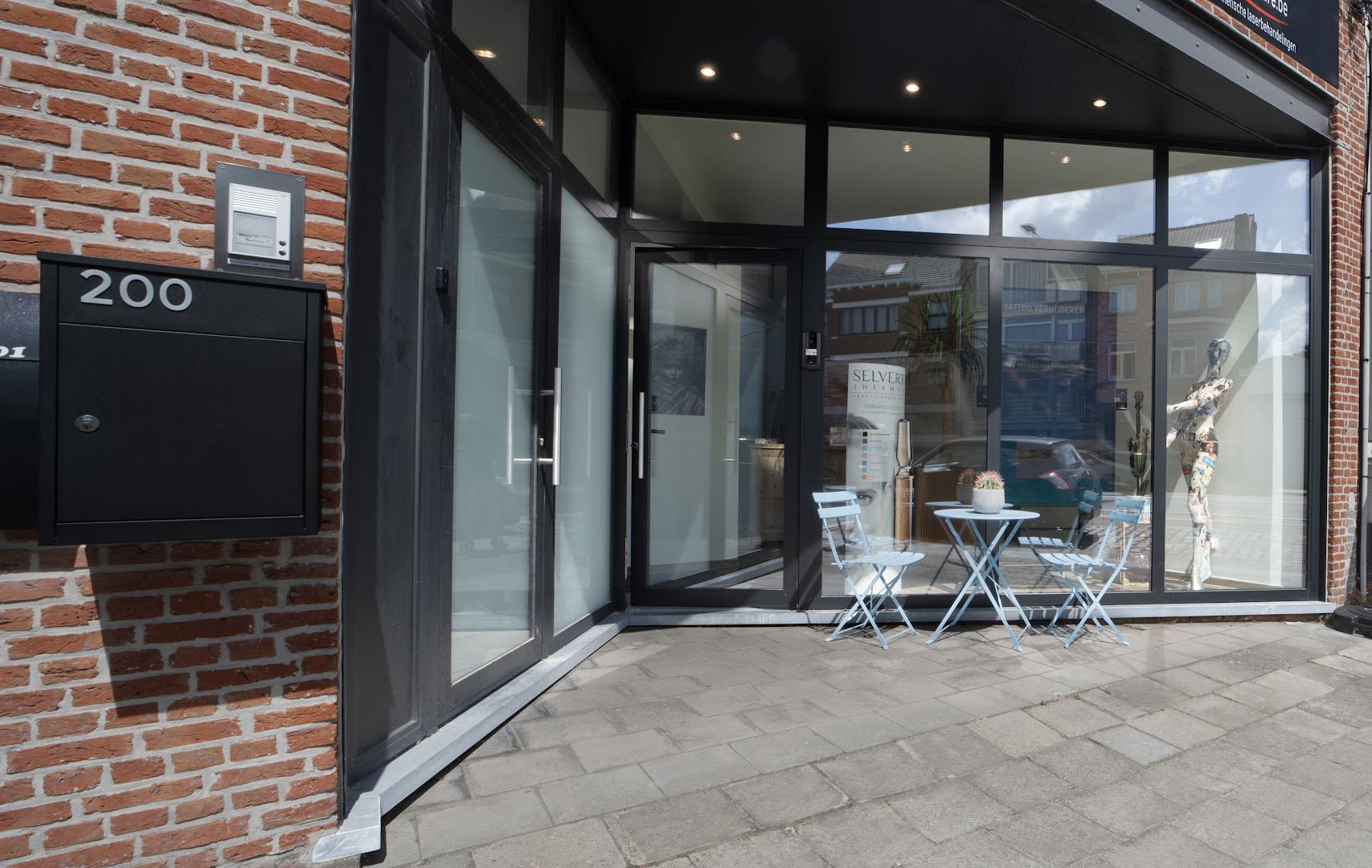 Foto van Laser-Care Brugge in Brugge — Ontharing met laser (foto 3)