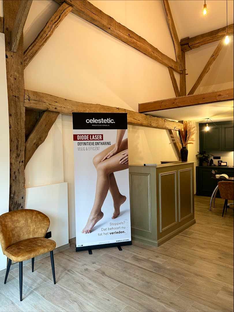 Foto van little secrets in Sint-Lievens-Houtem — Schoonheidssalon (foto 1)