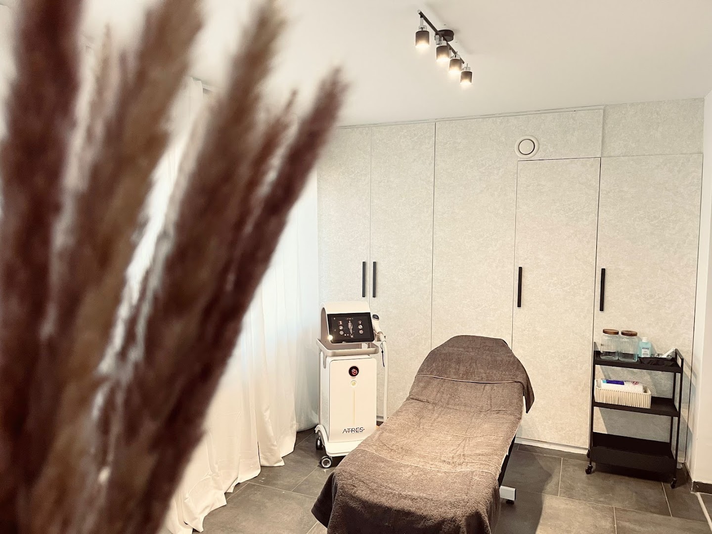 Foto van ManaGlow in Evergem — Schoonheidssalon (foto 1)