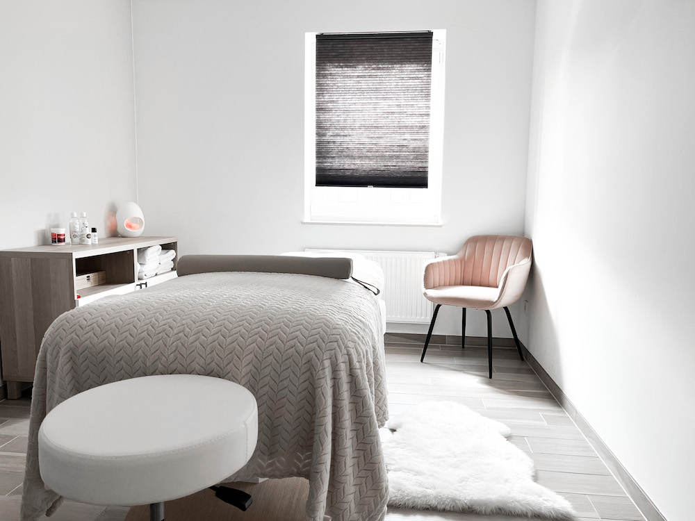 Foto van Massage, pedicure en ontharing | Pure K in Vosselaar — Schoonheidsspecialist (foto 1)