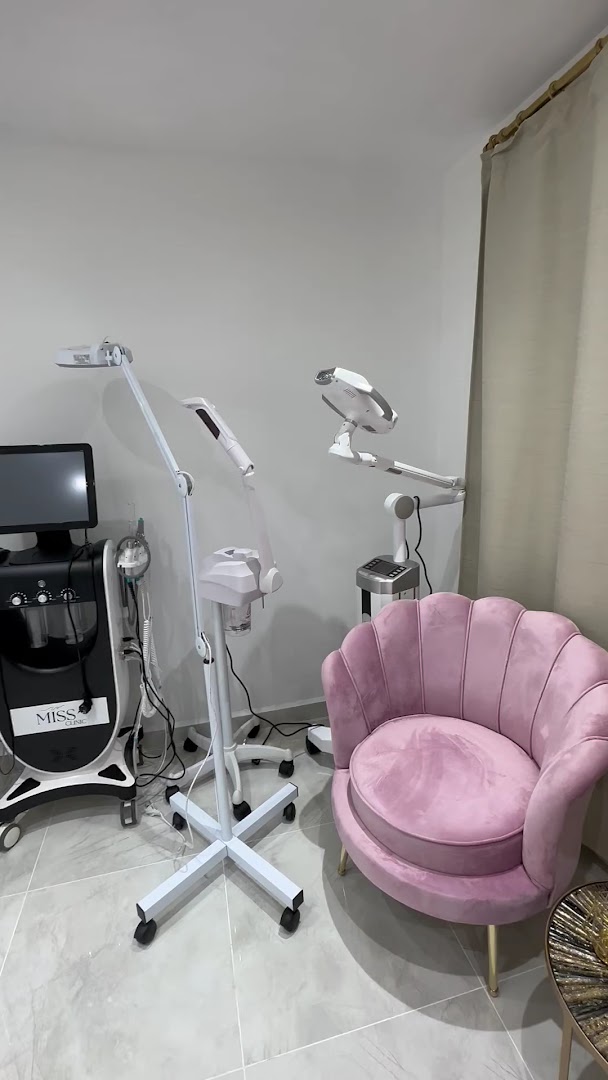 Foto van Miss Clinic in Antwerpen — Ontharing met laser (foto 2)