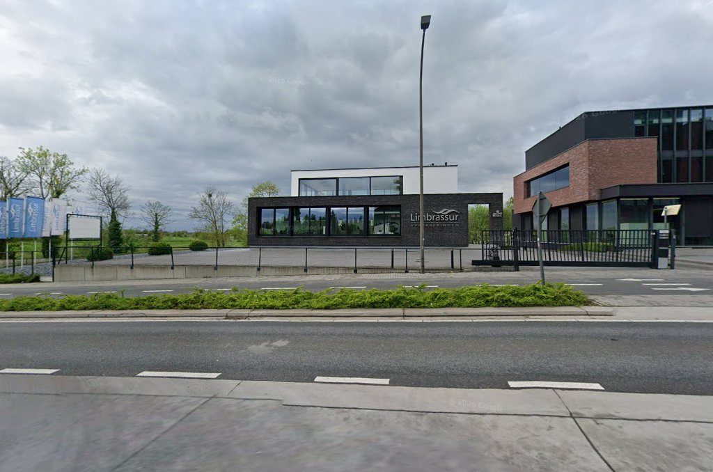 Foto van Mov.e E-Fit/Infraligne Sint-Truiden in Sint-Truiden — Sportschool (foto 1)