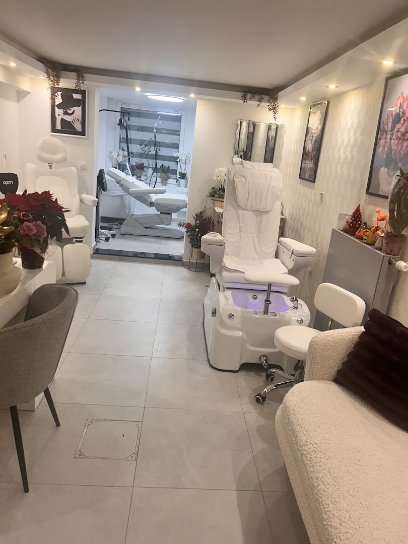 Foto van Nesrin Beauty in Oostende — Schoonheidssalon (foto 1)