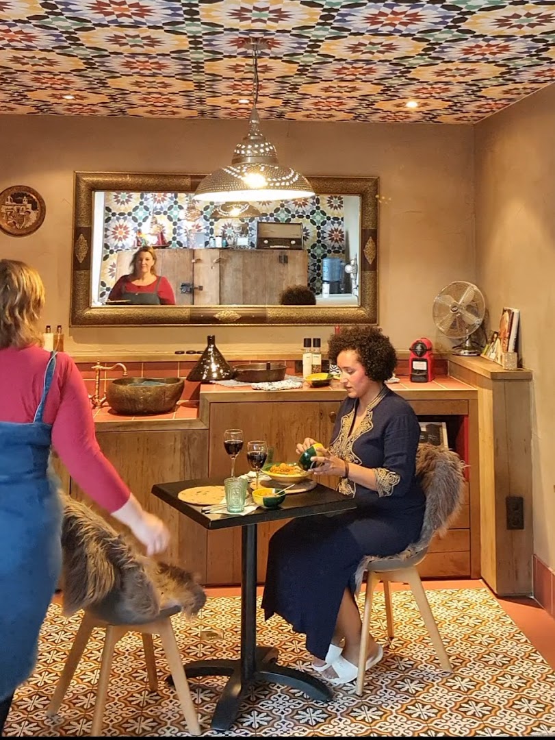 Foto van Riad Nagiba in Eeklo — Schoonheidssalon (foto 3)