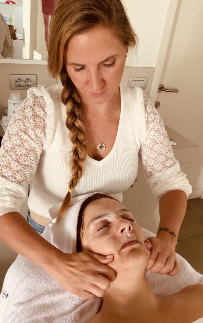 Foto van Schoonheidssalon Jenn'Salon Kalken in Laarne — Schoonheidssalon (foto 3)