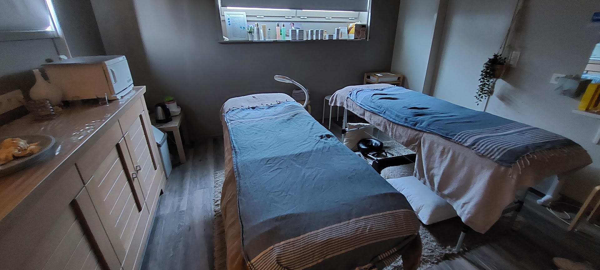 Foto van Schoonheidssalon Leen in Sint-Lievens-Houtem — Schoonheidssalon (foto 2)
