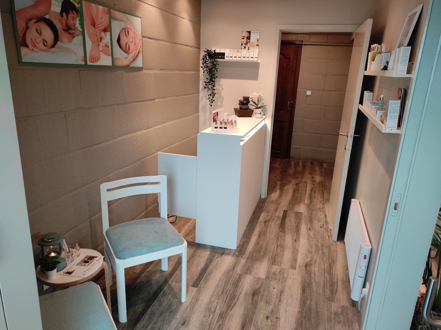 Foto van Schoonheidssalon Leen in Sint-Lievens-Houtem — Schoonheidssalon (foto 3)