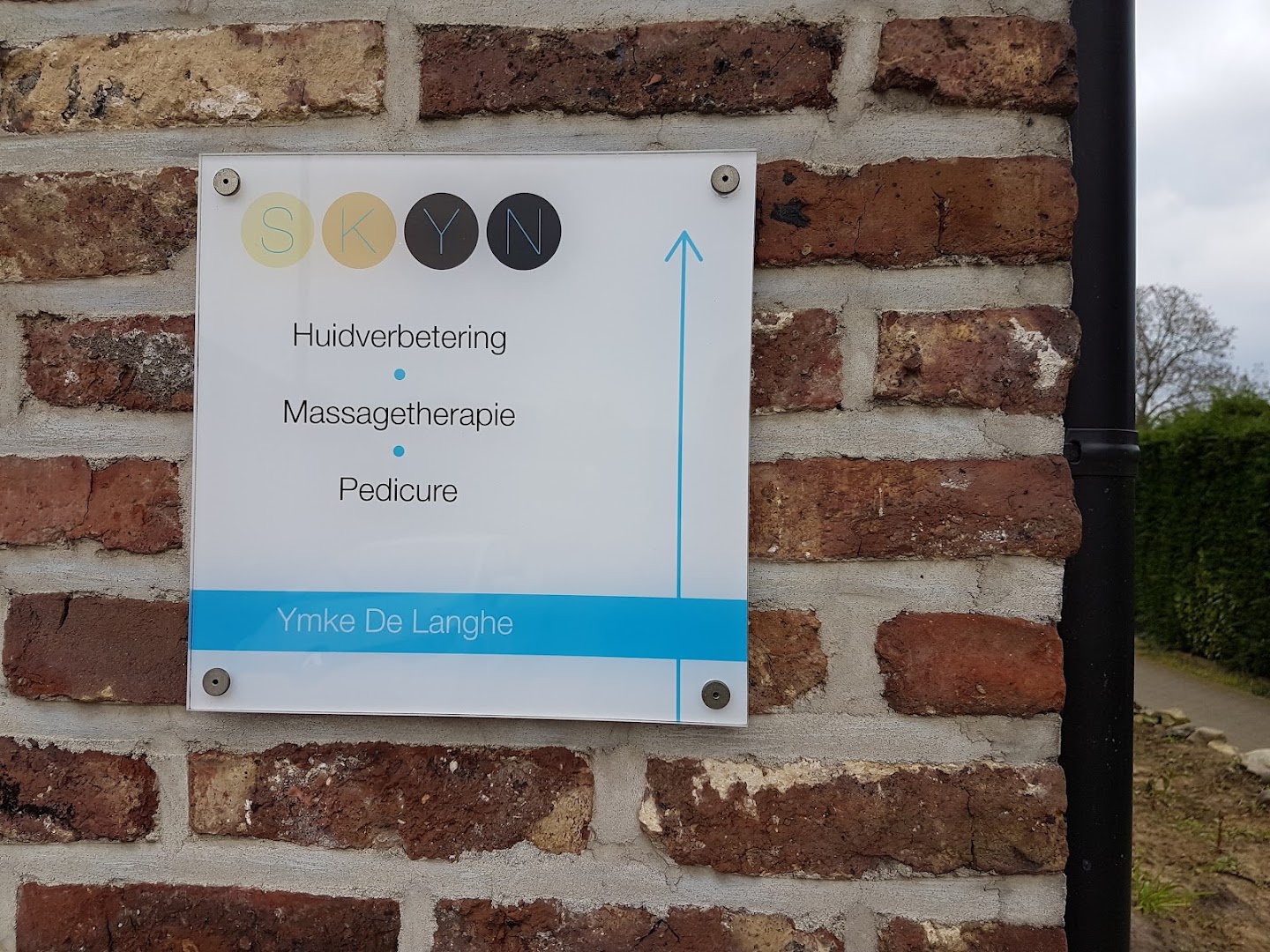 Foto van skyn in Bree — Schoonheidssalon (foto 3)