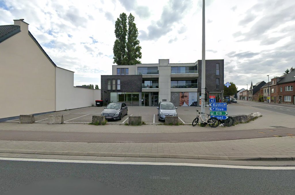 Foto van 't AfslankHuys Kontich in Kontich — Fitnessruimte (foto 1)