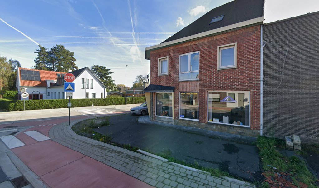 Foto van Dak Pongrac in Lochristi, Dakdekker